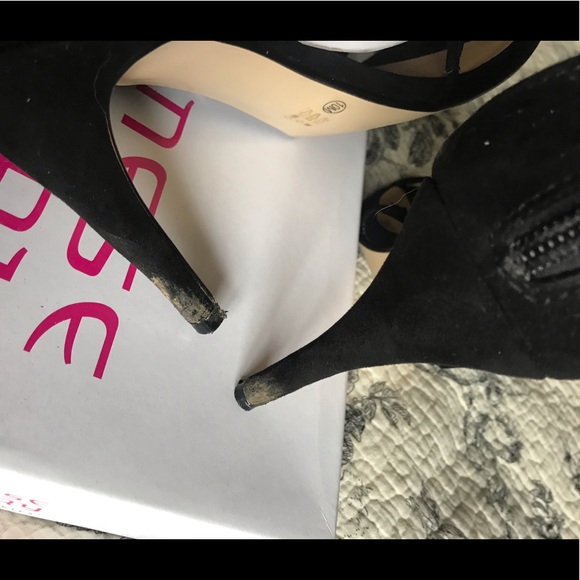 Chinese Laundry strappy black heels - Picture 4 of 4